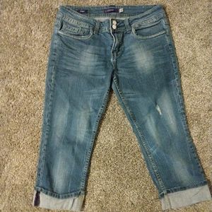Vigoss Distressed Capri Jeans Size 7